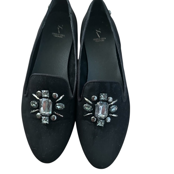 Simply Vera Vera Wang Woman’s Black Jewel-Embellished Flats Size 7.5M - Picture 1 of 8